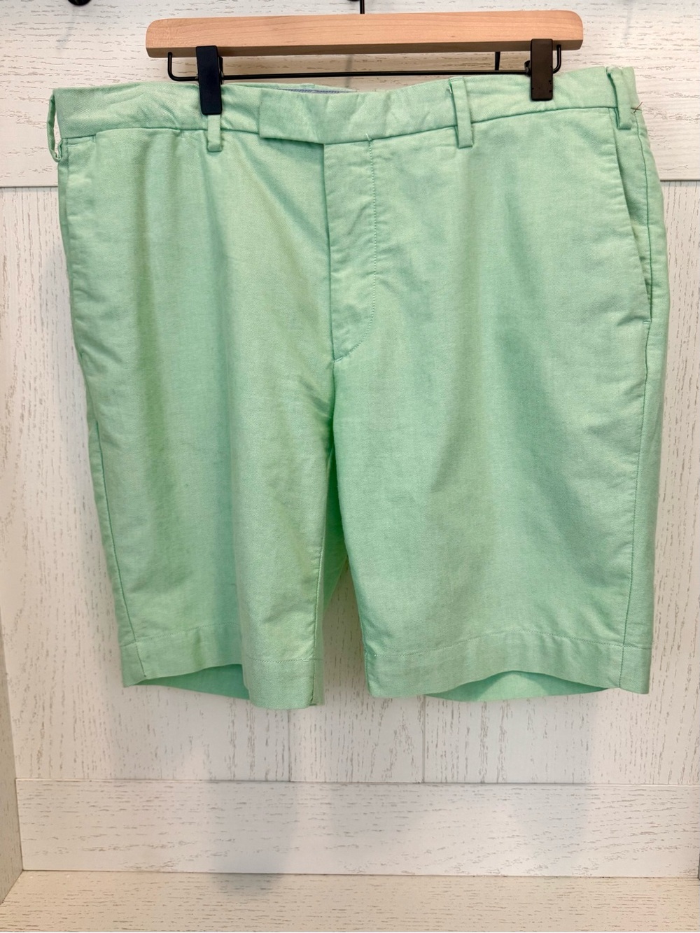 Ralph Lauren Mint Green Flat-Front Shorts size 36 🐎